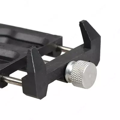 Крепление для мобильного телефона.