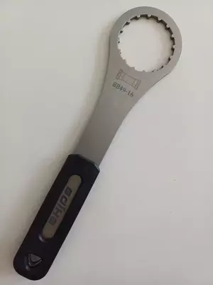 Ключ для каретки и гайки Center Lock. Ключ для каретки и гайки Center Lock.