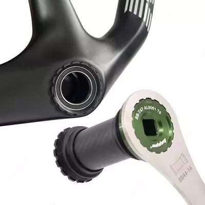 Ключ для каретки и гайки Center Lock.