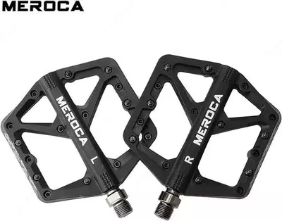 Педали MEROCA ударопрочный пламтик широкие.