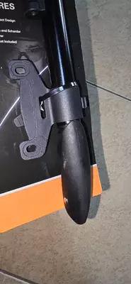 Мини насос с монометром черный.