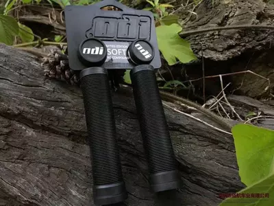 Грипсы Odi для BMX и MTB.