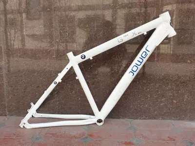 Велосипедная рама BMW черная/белая 26