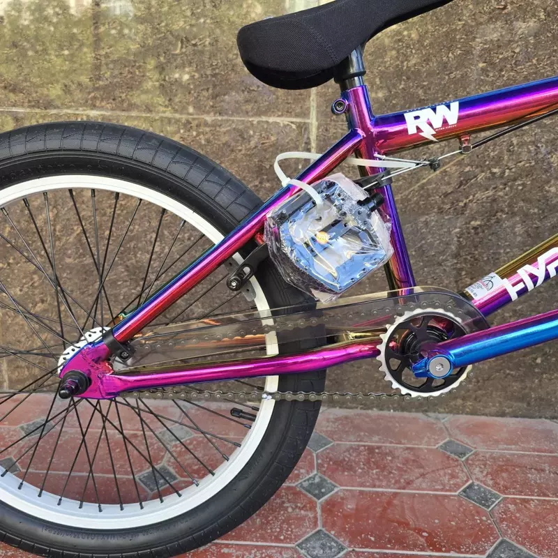 BMX velosipedi HYPER Хameleon.