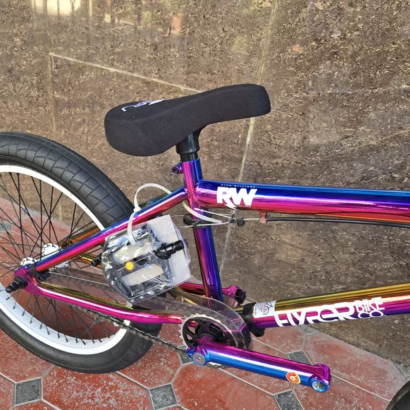 BMX velosipedi HYPER Хameleon.