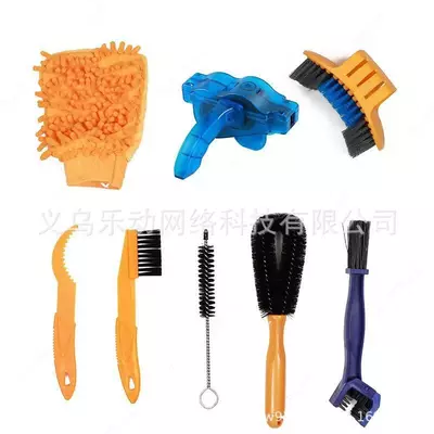 Velosipedni tozalash va yuvish uchun to‘plam.