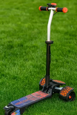 Детские самокаты разные модели.