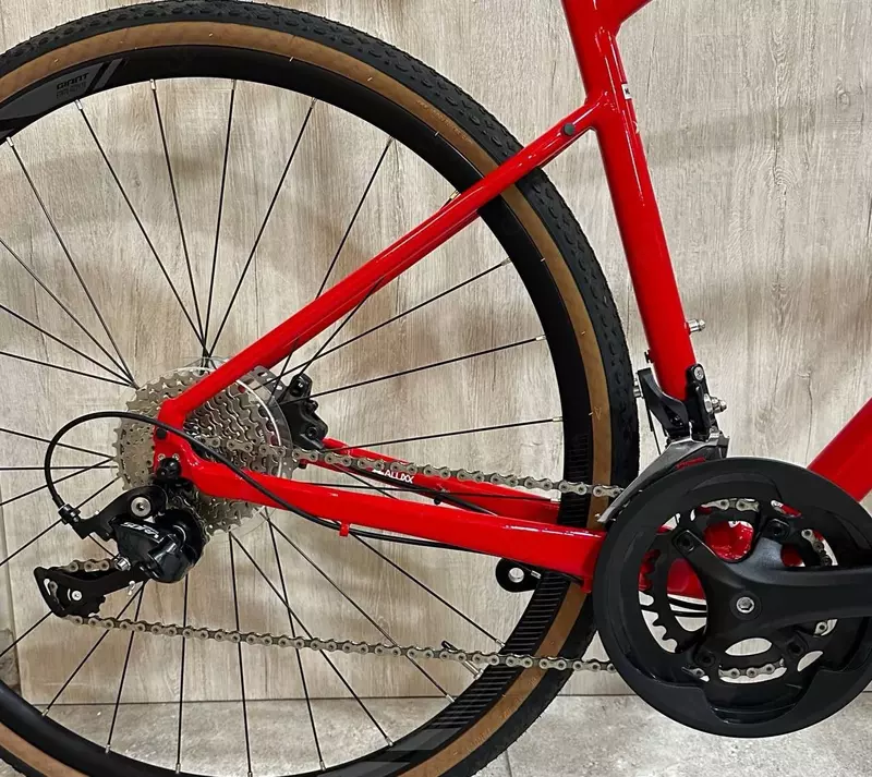 Велосипед Giant Revolt F 2