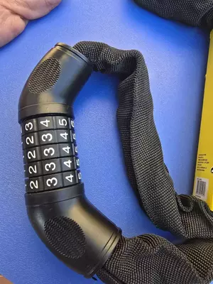 Замок цепной кодовый PIT STOP для велосипедов  скутеров  мотоциклов 5 значный код