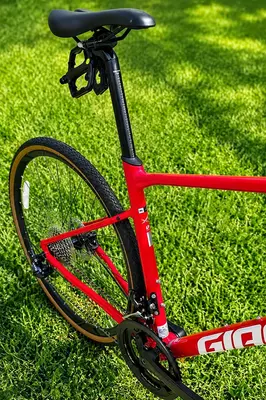  GIANT Revolt F 2 - har qanday yo‘l uchun shag‘alli velosiped! velo-zapchasti