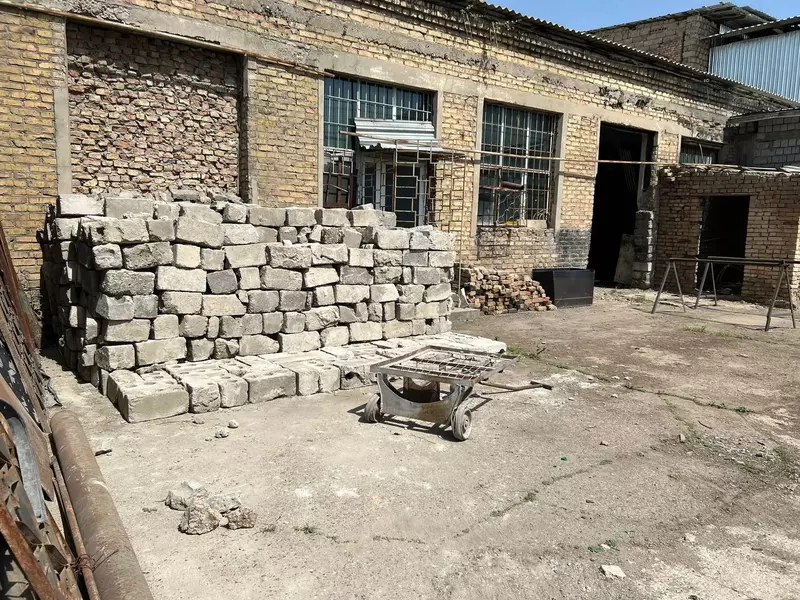 Срочно сдается в аренду территория 1200м2 в Ташкенте Бектемирский р-н. от 20 000 сум - СП ООО "AL-RAMI"