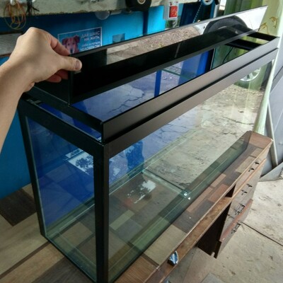 Аквариум на 150 литров с крышкой и L.E.D. лампой. - 540 000 сум / шт.