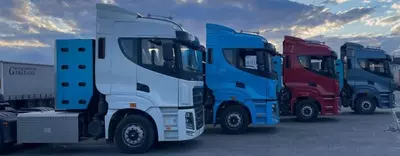 Цена по запросу Тягач CAMC H9 6x4 CNG газовый на метане