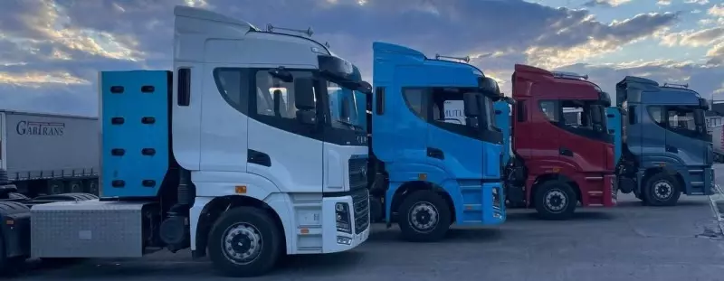 по запросу Тягач CAMC H9 6x4 CNG газовый на метане