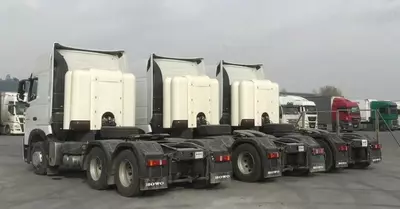 Цена по запросу Тягач Howo T7H 6x4 CNG газовый на метане