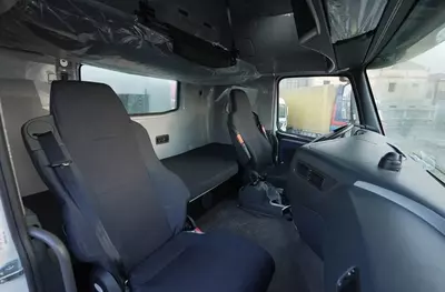 Тягач Howo T7H 4x2 дизельный, ретардер, подушка