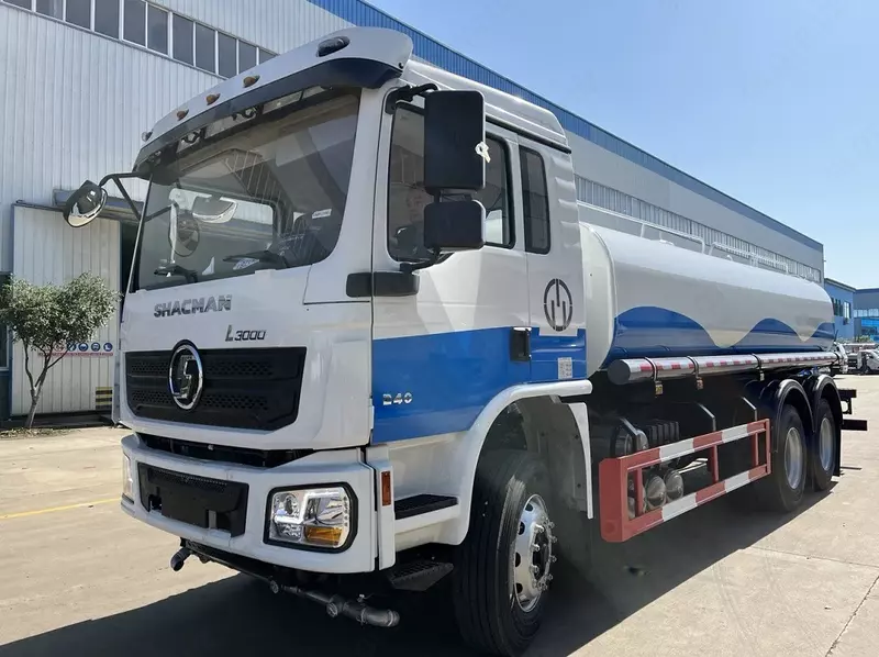 Сув ташувчи-сепувчи автоцистерна  Shacman L3000 6x4 - 15 куб.м