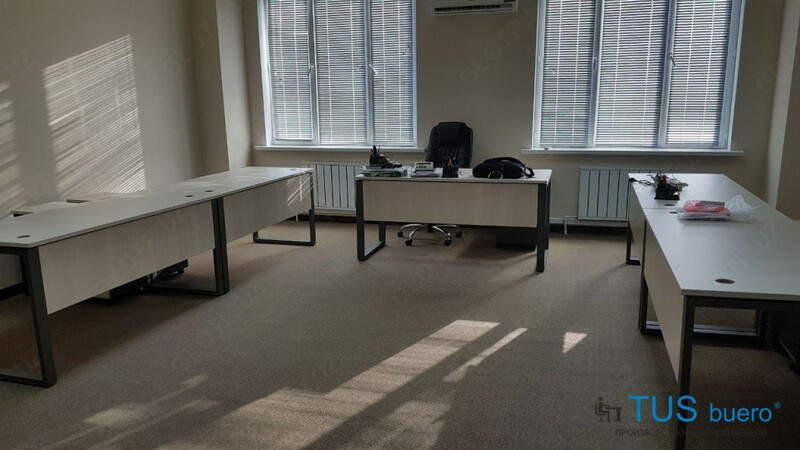 от 1 300 000 сум Производство Офисных столов на метал. каркасе