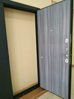  Входные Железные Металлические Двери Производство Россия и Китай. Установка за 1 день  - ALLIANCE TRADE