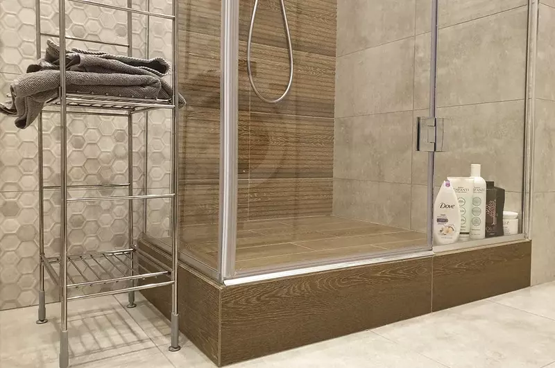 Стеклянные перегородки для Душевых кабин- есть выбор. Только в розницу