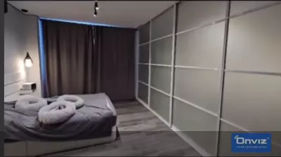 Рулонный электрокарниз Onviz для домашнего кинотеатра (модель №8)