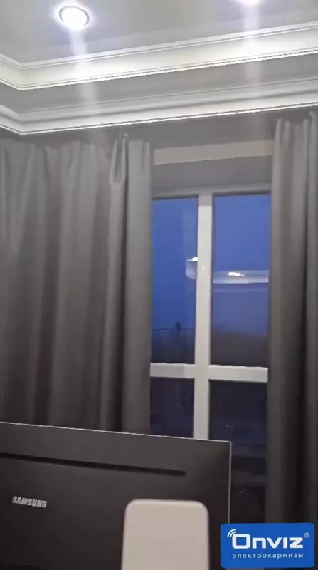   Угловой раздвижной электрокарниз Onviz для штор (модель №34)