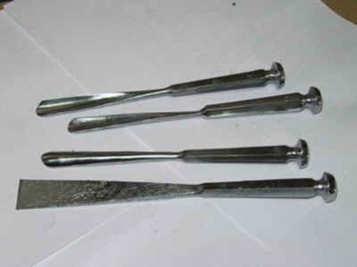 Долото с шестигранной pучкой желобоватое 4мм  227/3