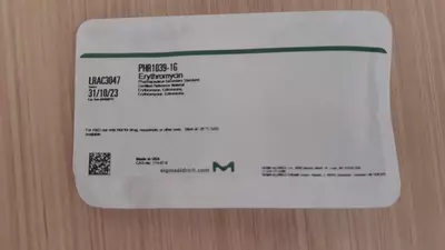 Эритромицин Фармацевтический вторичный стандарт; Сертифицированный справочный материал