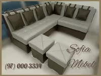  Кухонный уголок с пуфиками - 