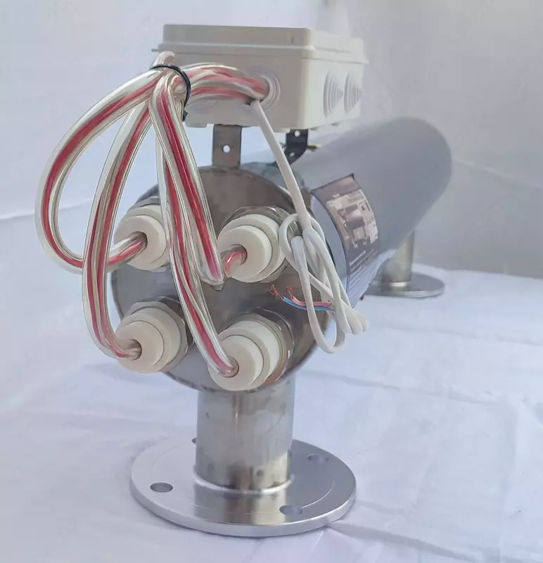 Бактерицидные ультрафиолетовые лампы для обеззараживания воды.