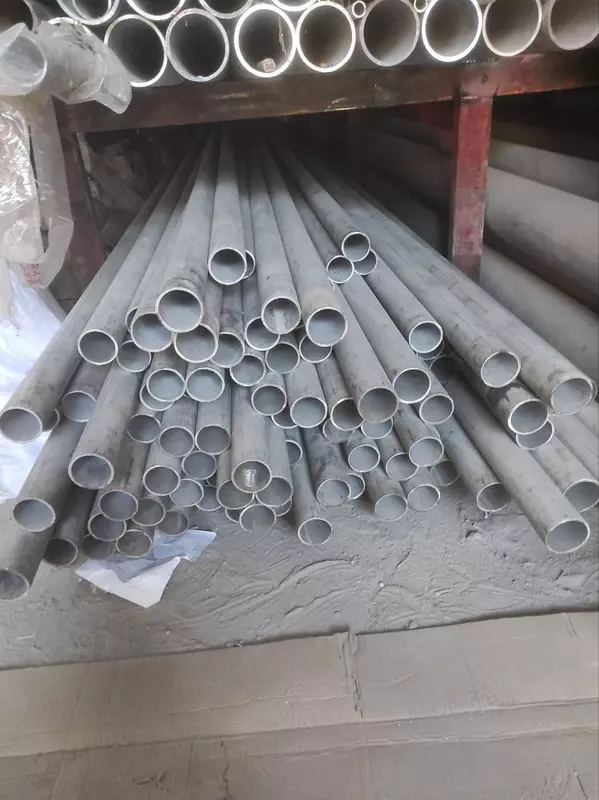 Zanglamaydigan quvur 57x3 5