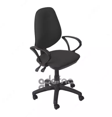 Хodimlar kreslosi FORUM mato qora