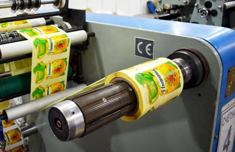 Флексопечать - печать этикеток  на любых самоклеющихся материалах