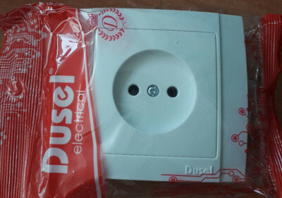 Розетка одинарная DUSEL внутренная - от 7 500 сум / шт.