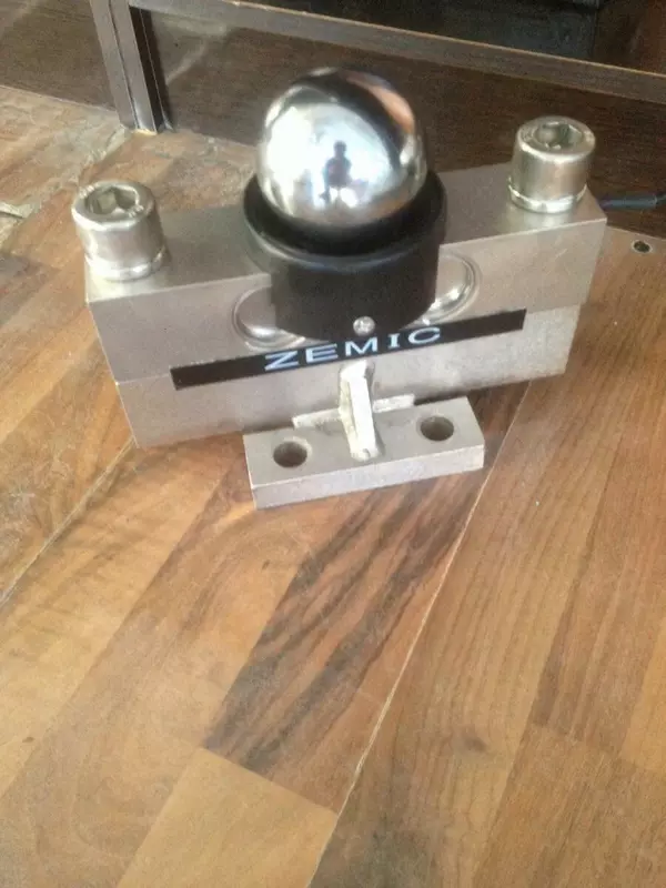 одатчик Zemic HM9B-C3-30t-16B - по запросу