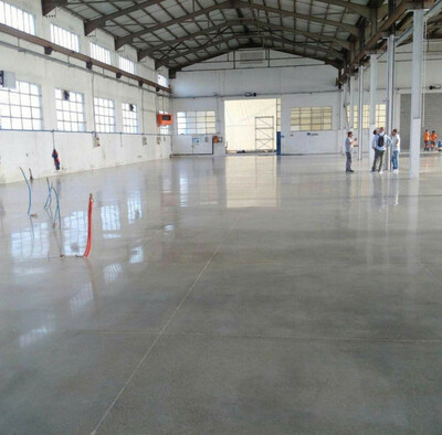 Narx so&#039;rov asosida Полировка и полимерные промышленные полы