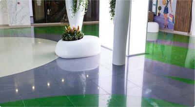 Пол из кварцевого камня