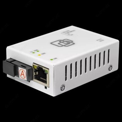 Медиаконвертер 10/100/1000-Base-T / 100/1000Base-FX