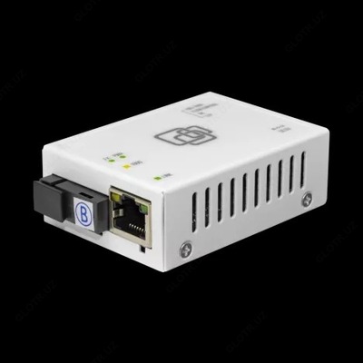 Медиаконвертер 10/100/1000-Base-T / 100/1000Base-FX