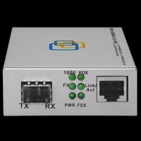 Медиаконвертер 10/100/1000-Base-T c PoE / 100/1000Base-FX с SFP-портом - 992 000 сум