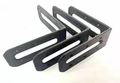 Выравнивающий угловой фиксатор для кафеля.