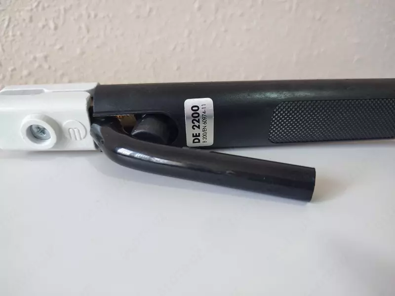 512.D060 Электрододержатель DE 2200 - от {0} сум