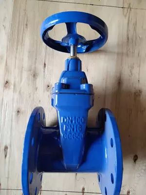 Задвижка чугунная Ду100 Ру16 фланцевая с обрезиненным клином EPDM - 616 300 сум / шт.