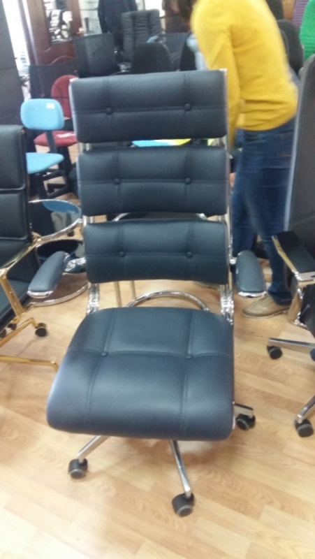 Офисное кресло New indi