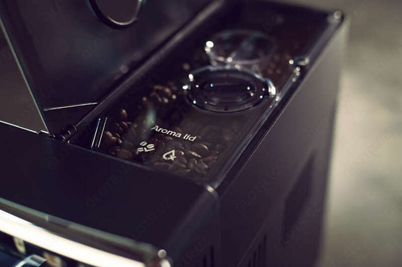   Кофемашина Philips SM5570/10 PicoBaristo Deluxe