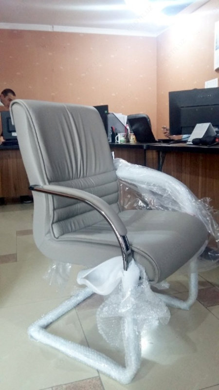 от {0} сум Посетительское кресло SHERLOCK