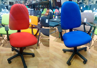 Офисное кресло Prestige красный и синий