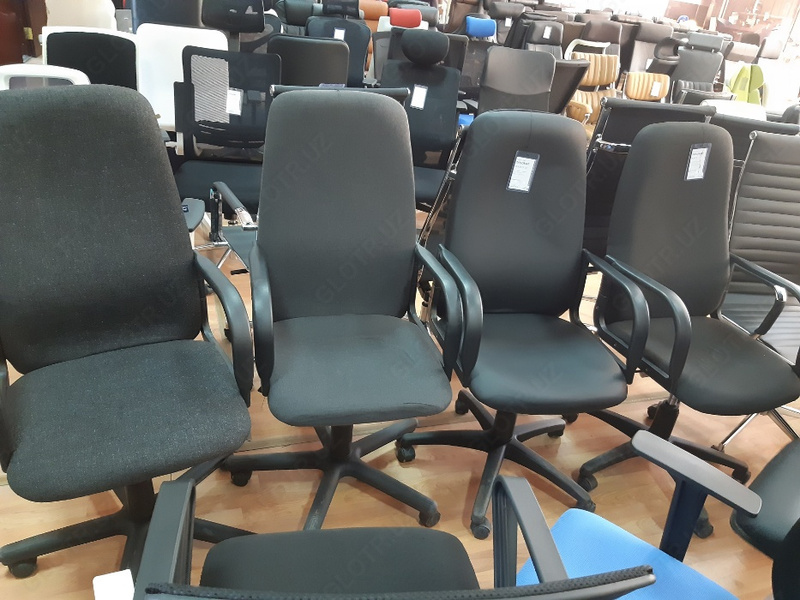 от {0} сум Офисное кресло Diplomat