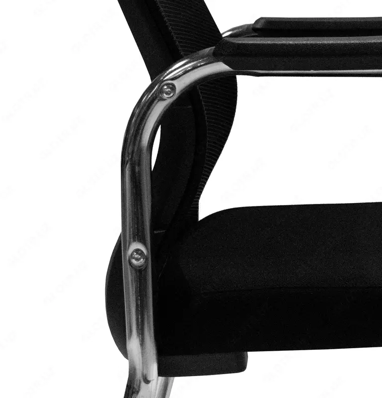 Стул-кресло Derby с хромированным каркасом и подлокотниками