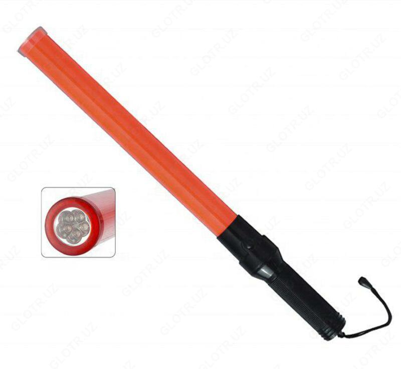 karnaylar. Chiroqlar. Tayoqchalar.